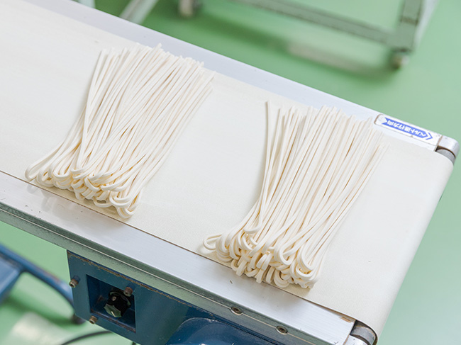 弊社製造の讃岐うどん